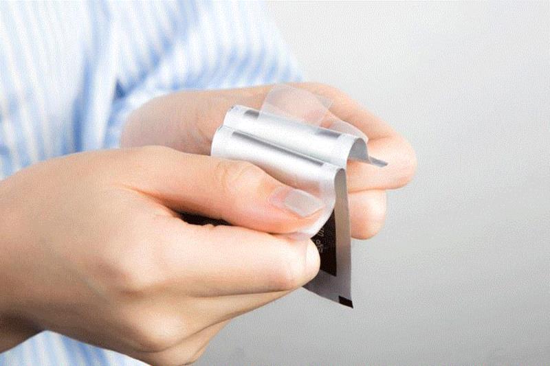 几十年小黄牙，贴它就白了