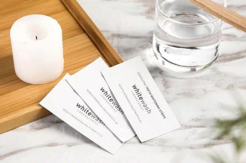 几十年小黄牙，贴它就白了