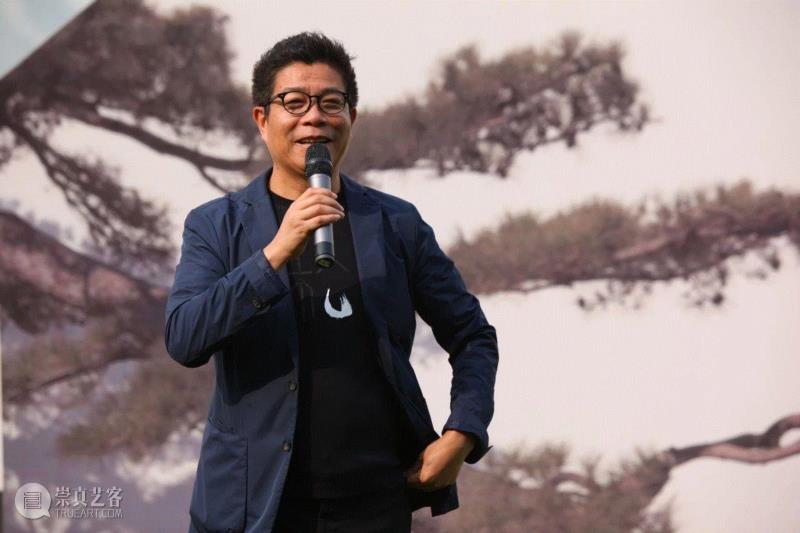 当代艺术家、艺术品收藏家,华谊兄弟创始人、董事长王中军开幕致辞,「松」分享 | 明月松间照:松美术馆大展“中国古代绘画中的松”惊艳开幕。