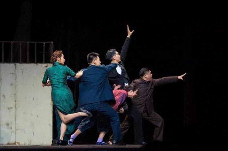 有人说，这是舞台版的《西西里的美丽传说》