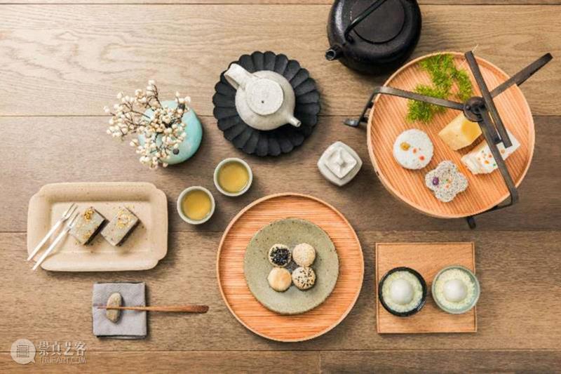 我们想要中式的糕饼也能有西式精致的呈现。爷爷那个年代是为了吃饱，所以松糕一个就是一碗饭的量，现在是吃