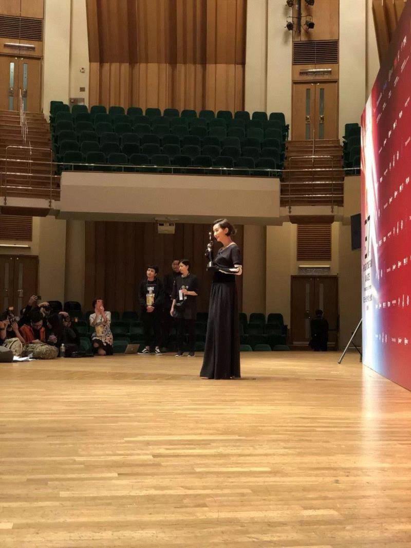 （记者在颁奖典礼现场拍摄的照片）,除了古天乐，昨晚香港金像奖还有什么看点？