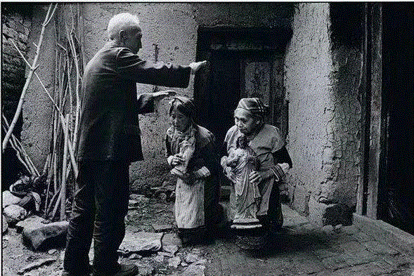 降福 云南 1993,吕楠“人类今天精神状况”三部曲之二：《在路上：中国的天主教》