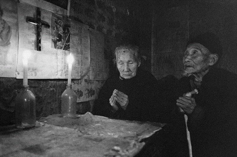 吕楠“人类今天精神状况”三部曲之二：《在路上：中国的天主教》