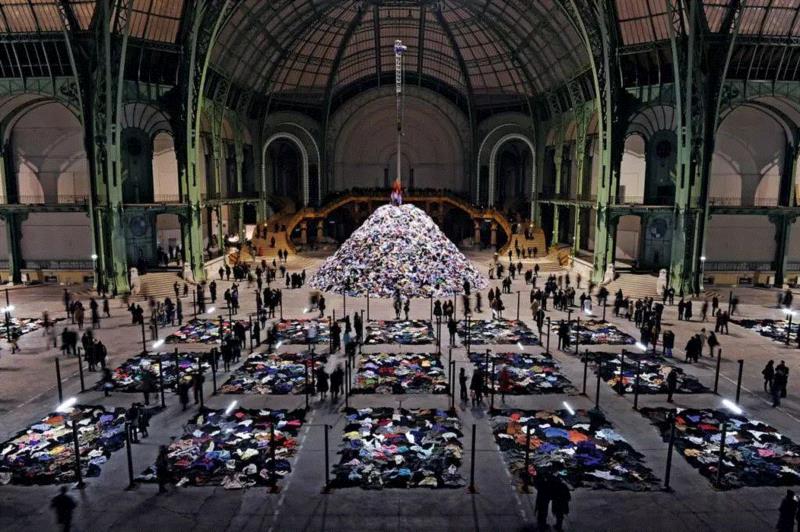 《无人》,Monumenta 2010展览现场,大皇宫,法国巴黎,2010年,这间承载着人类集体情感的“忆所”,即将于艺术电厂开启……