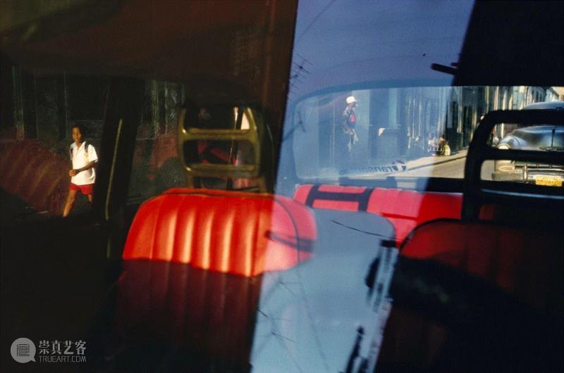 Havana, Cuba, 2000.,Alex Webb：我的照片是我对世界的好奇心