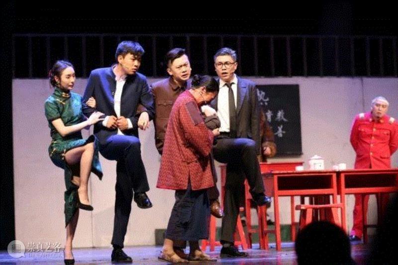 “我想写一出最悲的悲剧，里面充满了无耻的笑声。”