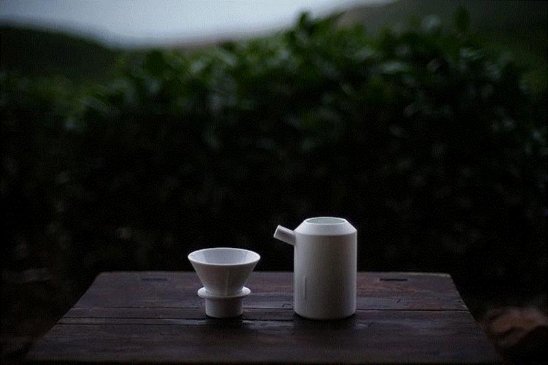 他让喝咖啡这件事，有了东方雅意