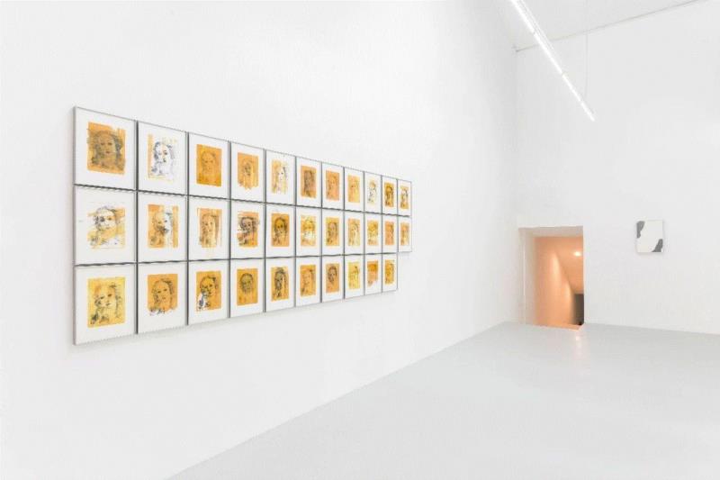 蜂巢评论 | 于霏霏:凝视的盼望与没有面孔的主体