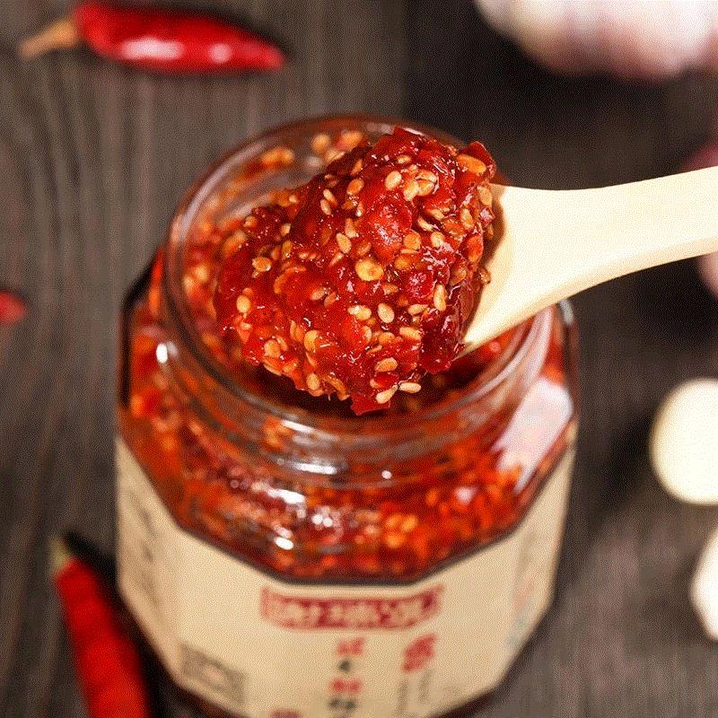 再迟钝的舌头都禁不住它的引逗，这瓶舌尖上的辣酱专家，好吃到根本停不下来,辣酱,舌尖,舌头,辣椒酱,辣椒,谢瑞真,谢瑞,手艺,芝麻,花生