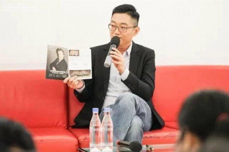 翟佳,【名家讲坛】国际华人指挥大师汤沐海的“戎马一生”,指挥,名家,华人,讲坛,乐团,交响乐团,歌剧,汤沐海,音乐,歌剧院