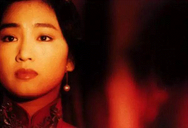 △《大红灯笼高高挂》,张艺谋镜头下的女人：至纯的爱与极野的“色 ”,张艺谋,电影,巩俐,章子怡,倪妮,冬雨,张曼玉,英雄,女性,金陵