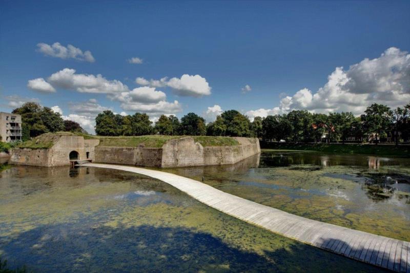 ? Erik Stekelenburg,世界水日，20款水中的建筑设计,建筑设计,建筑,浴场,水资源,Architecten,Floating,Park,Ahmad,Bridge,Harbour