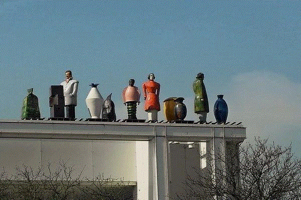 托马斯·舒特 (Thomas Schütte) 的“陌生人” | documenta 9