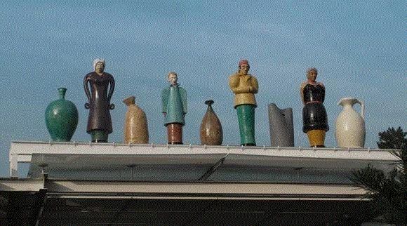 托马斯·舒特 (Thomas Schütte) 的“陌生人” | documenta 9