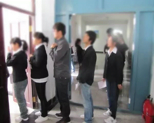 范爷、刘总攻、刘英俊，一套西装就能让女明星转型？,西装,总攻,刘英俊,转型,吸烟装,裤子,脚踝,铅笔,牌子,女性