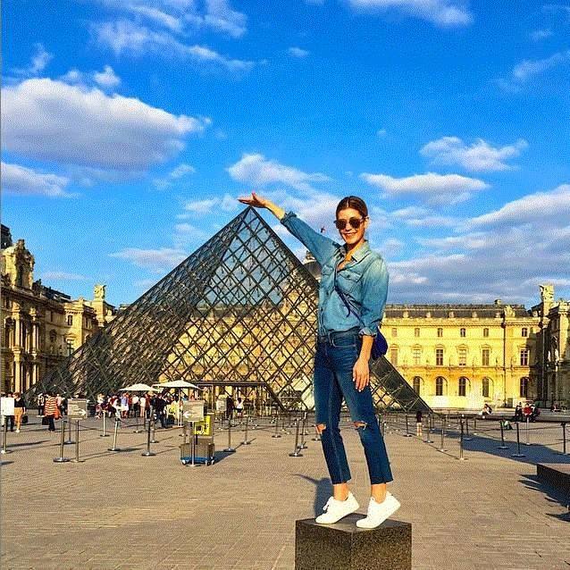 范爷、刘总攻、刘英俊，一套西装就能让女明星转型？,西装,总攻,刘英俊,转型,吸烟装,裤子,脚踝,铅笔,牌子,女性