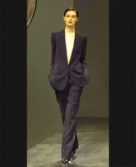 范爷、刘总攻、刘英俊，一套西装就能让女明星转型？,西装,总攻,刘英俊,转型,吸烟装,裤子,脚踝,铅笔,牌子,女性