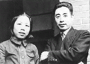 她相貌平平无法生育,却被周恩来独宠52年,背后的故事让人泪目,周恩来,相貌,平平,生育,背后的故事,邓颖超,两个人,深情,爱情,人物