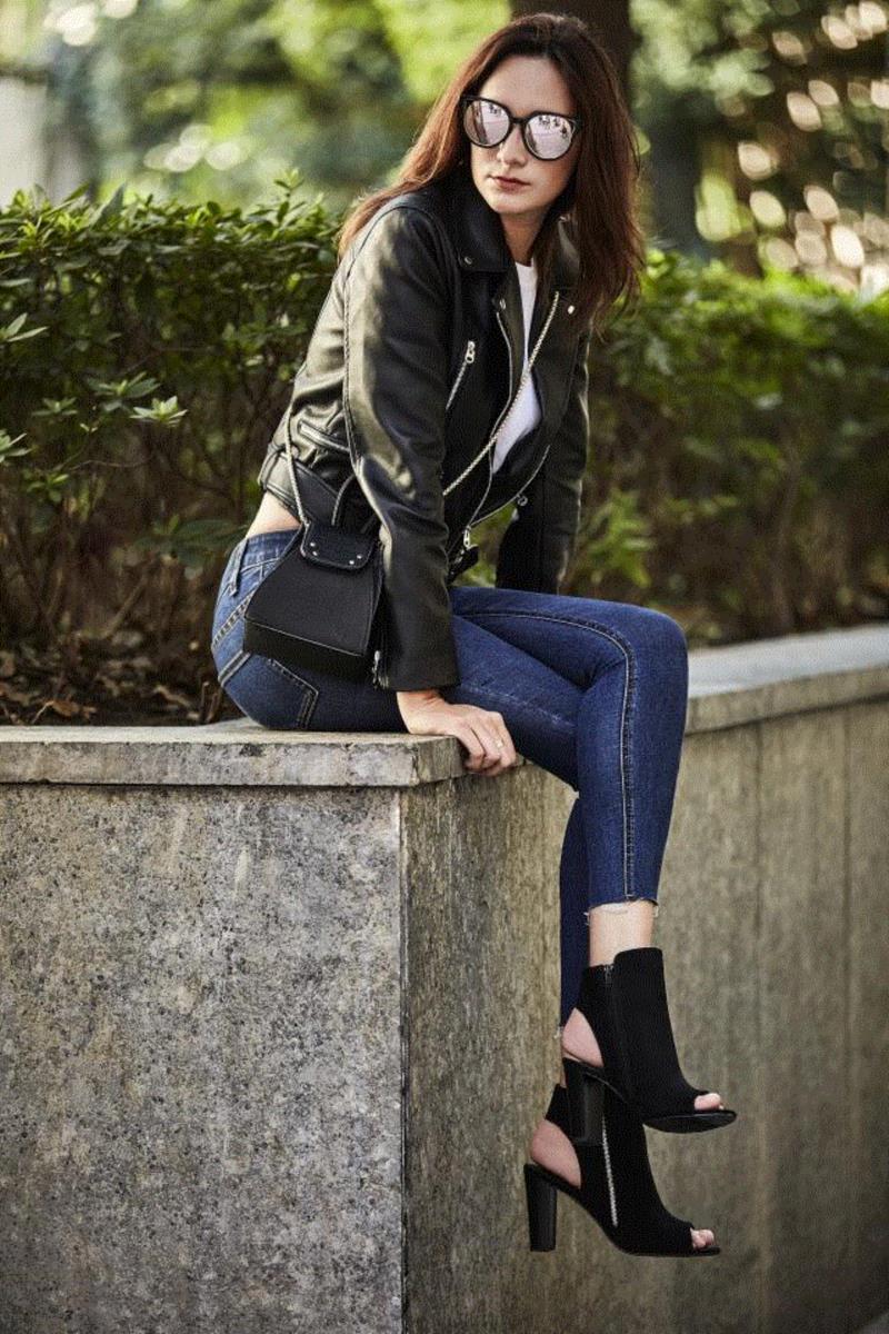 减肥太难，显瘦十斤只需一秒！明星最爱的春季牛仔裤，瘦腿效果仅次于PS,牛仔裤,减肥,春季,时尚,弹性,面料,身材,女生,女性,臀部