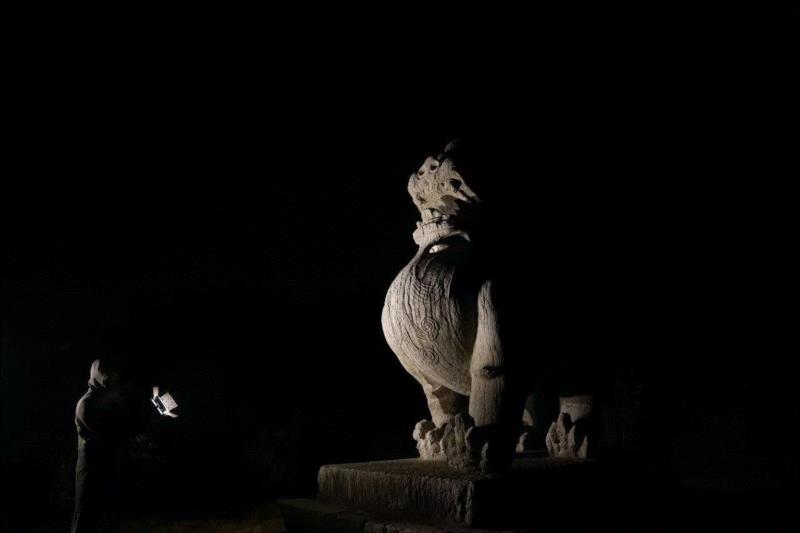 夜访六朝,六朝,石刻,神道,石柱,石碑,麒麟,南京,太子,梁武,将军