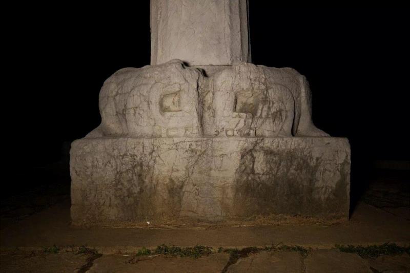 夜访六朝,六朝,石刻,神道,石柱,石碑,麒麟,南京,太子,梁武,将军