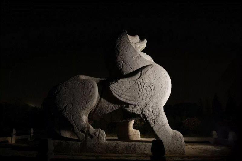 夜访六朝,六朝,石刻,神道,石柱,石碑,麒麟,南京,太子,梁武,将军