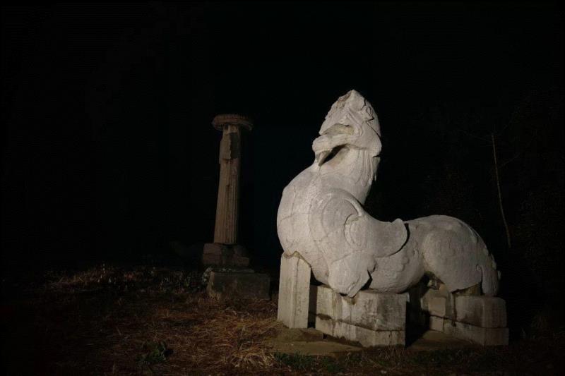 夜访六朝,六朝,石刻,神道,石柱,石碑,麒麟,南京,太子,梁武,将军