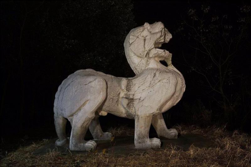 夜访六朝,六朝,石刻,神道,石柱,石碑,麒麟,南京,太子,梁武,将军