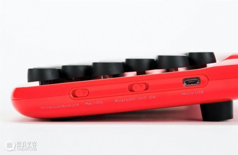 在键盘侧面，设有模式切换键，一键切换系统。,你啪啪啪打字的样子，看起来真性感,打字,键盘,机械,设备,洛斐,复古,圆点,苹果,DOT,有红