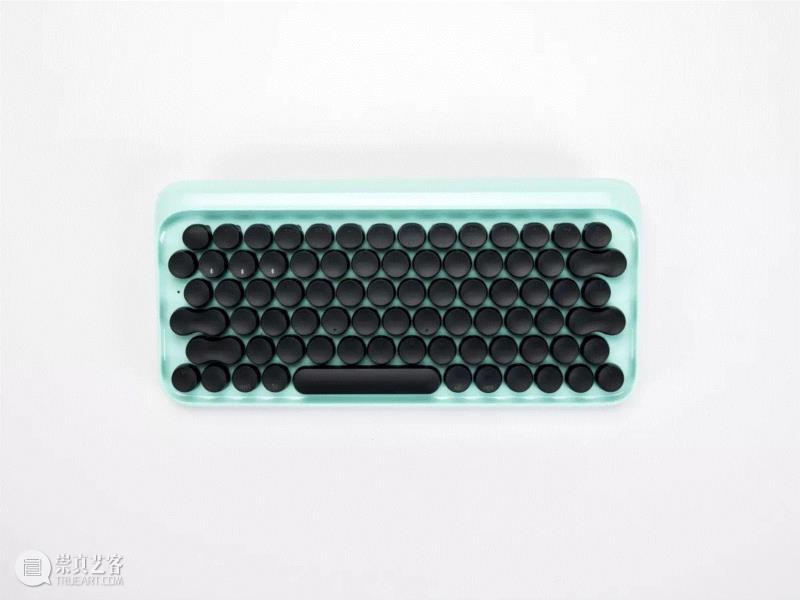 蓝色：复古时尚的蓝绿，文艺又清新。,你啪啪啪打字的样子，看起来真性感,打字,键盘,机械,设备,洛斐,复古,圆点,苹果,DOT,有红