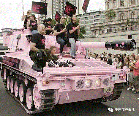 行吧-。-,一个“变gay炸弹”计划，美国国防部竟然煞有介事地讨论了8年…,炸弹,国防部,武器,同性恋,空军,敌军,军队,实验室,美军,士兵