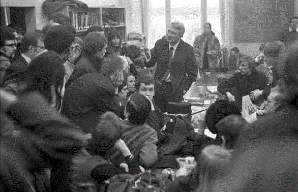 1960年哈贝马斯在演讲,哈贝马斯 | 现代性：一个尚未完成的规划（赵千帆译）（下）,现代性,哈贝马斯,赵千帆,道德,美学,译注,波德莱尔,政治,康德,纲领