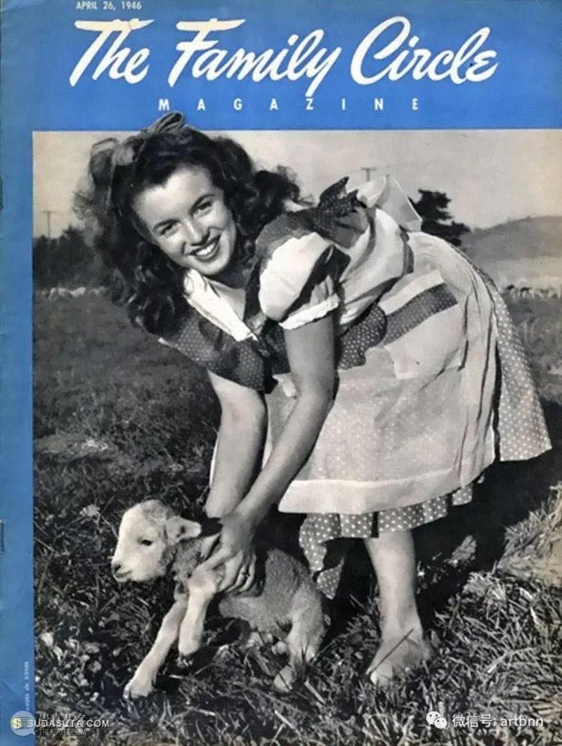 【老视觉】成名前的玛丽莲·梦露,成名,玛丽莲·梦露,梦露,演员,香蕉,玛丽莲,金色,卷发,红色,口红