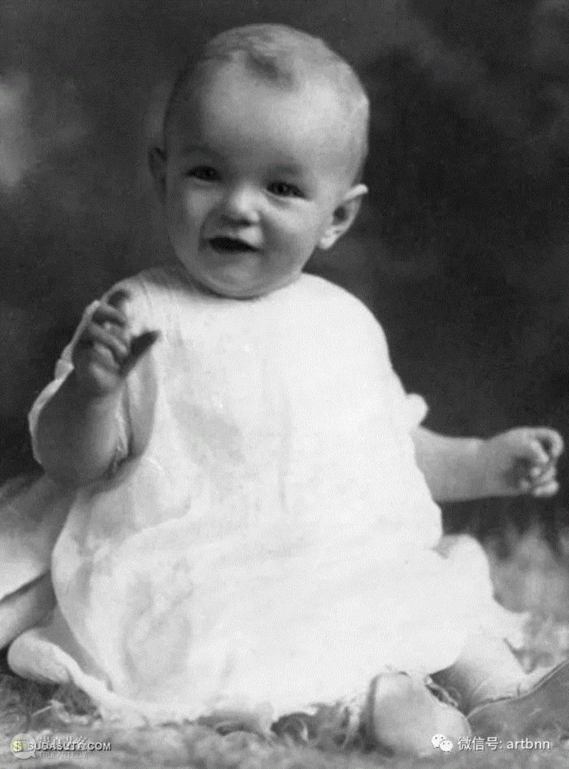 【老视觉】成名前的玛丽莲·梦露,成名,玛丽莲·梦露,梦露,演员,香蕉,玛丽莲,金色,卷发,红色,口红