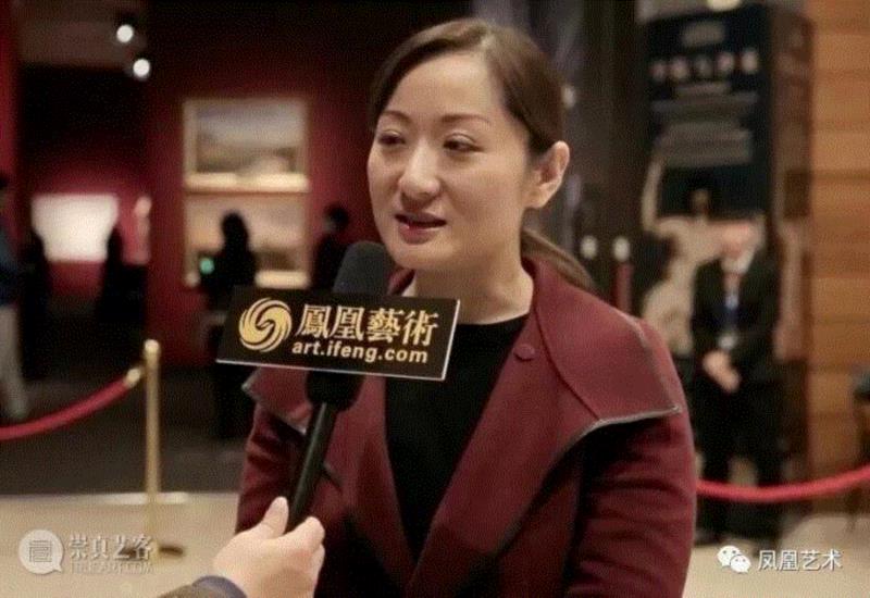 ▲ 中方策展人潘晴接受“凤凰艺术”采访,19世纪的巴黎凭什么成为了世界艺术中心？,学院派,安格尔,美院,古典主义,中国国家博物馆,巴黎国立高等美术学院,19世纪,世界艺术中心,巴黎