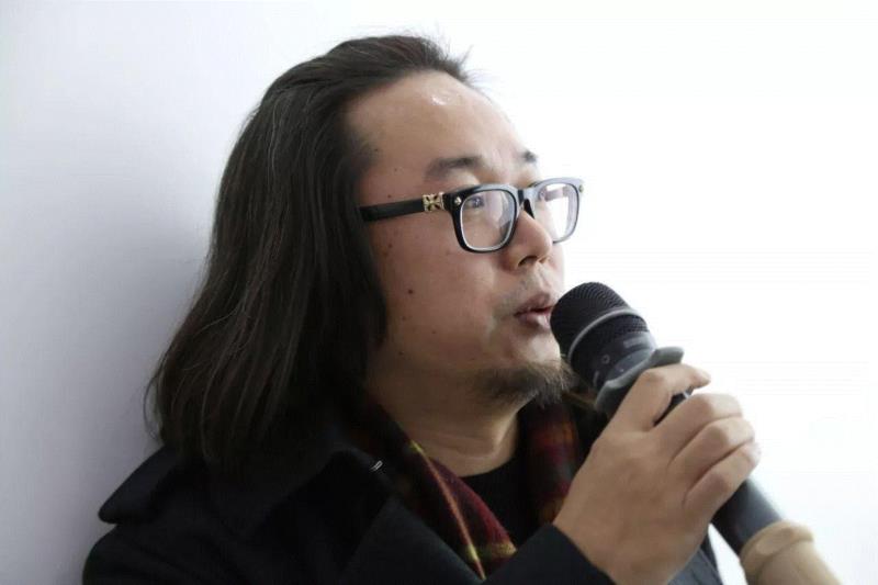 分享会由诗人张尔主持,用语言来表达世界是无效的| 余怒诗歌分享会回顾,诗歌,无效,诗人,公文,口语,文学性,蜗牛,杨柳,语义,猛兽