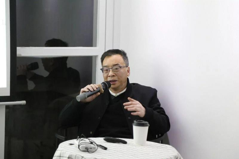 余怒分享自己的创作经验,用语言来表达世界是无效的| 余怒诗歌分享会回顾,诗歌,无效,诗人,公文,口语,文学性,蜗牛,杨柳,语义,猛兽