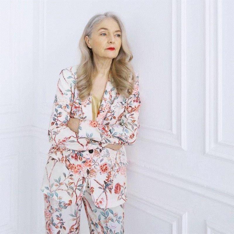 最小61,最大87,这群爷爷奶奶一出场,秒杀维密大长腿,GUCCI都争相合作,爷爷,奶奶,出场,维密,GUCCI,模特,皱纹,气质,俄罗斯,老人