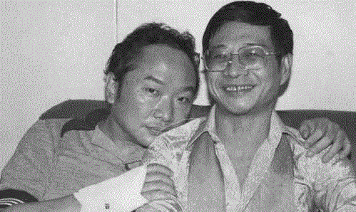 <古龙与倪匡>,专辑 ▎帮李小龙扬名，给金庸挖坑，这个写字最快的作家，用3个字写下145本传奇,金庸,作家,专辑,李小龙,写字,传奇,倪匡,蔡澜,古龙,小说