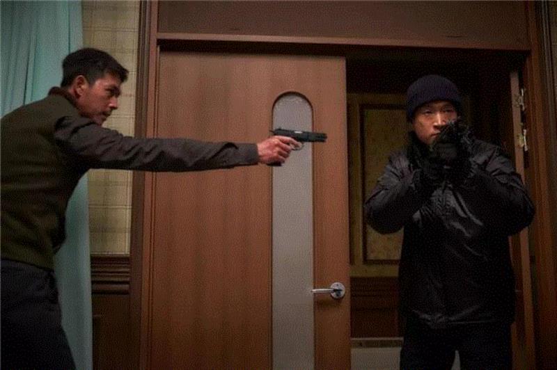 韩文名字相同，都叫??的南哲宇和北铁友消除南北差异，互相信任，全力阻止战争，因为战争不能解决统一，只