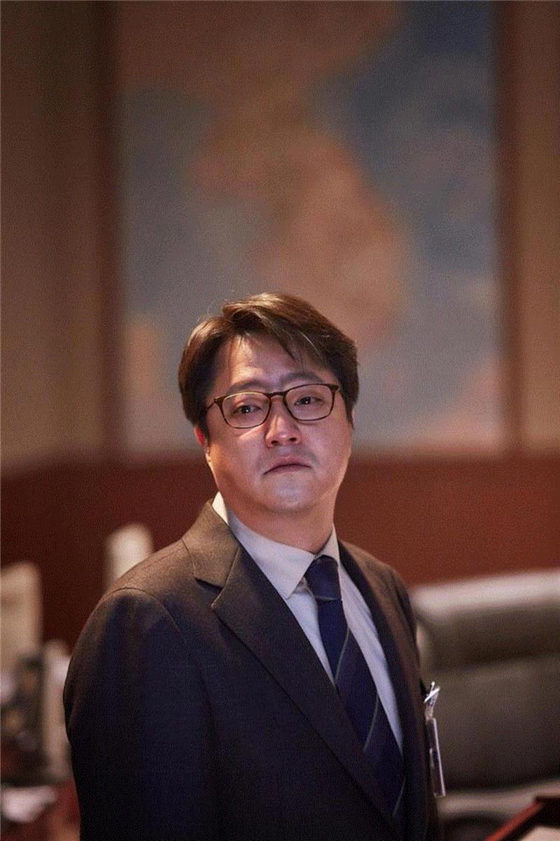 但愿世界永远和平！,这部脑洞大作，再次刷新了我对韩国电影的认知,电影,韩国,认知,朝鲜,总统,铁友,战争,郑雨盛,半岛,演员