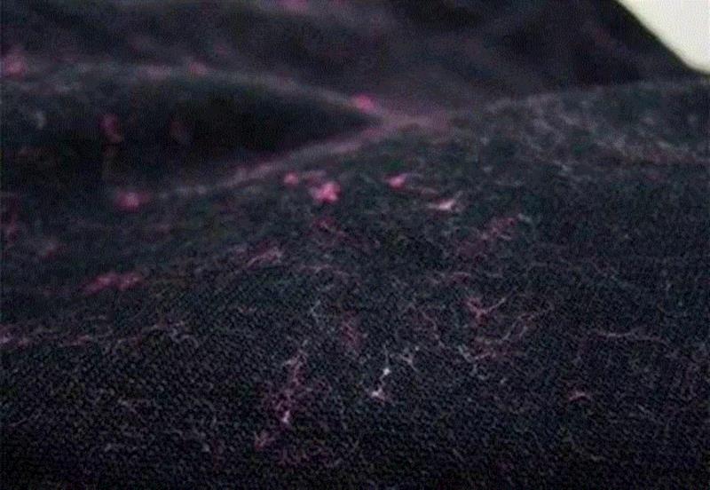 呢大衣毛衣粘毛沾灰，你还在用胶带吗？看看她们是怎么轻松除尘的,除尘,大衣,毛衣,胶带,衣服,灰尘,美美贴,韩国,清洗,衣物