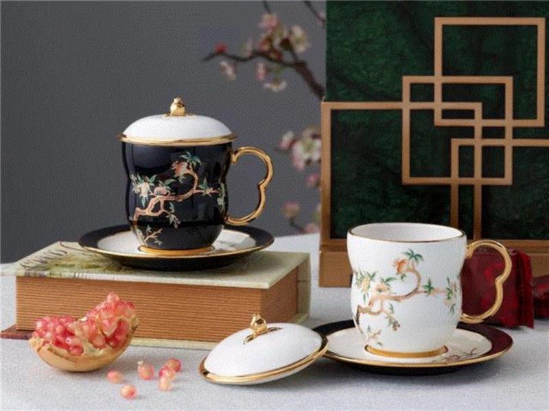 过年来一套国宴餐具，体面！,餐具,国宴,瓷器,石榴,寓意,家园,葫芦,上图,峰会,元首