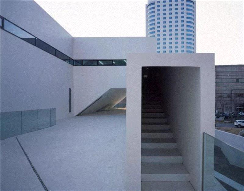 北京吴家场幼儿园，没有色彩的‘最佳幼儿园’ / 方体空间工作室,幼儿园,工作室,建筑,王昀,夏至,楼梯,走廊,莲熙嘉,平面图,建筑师