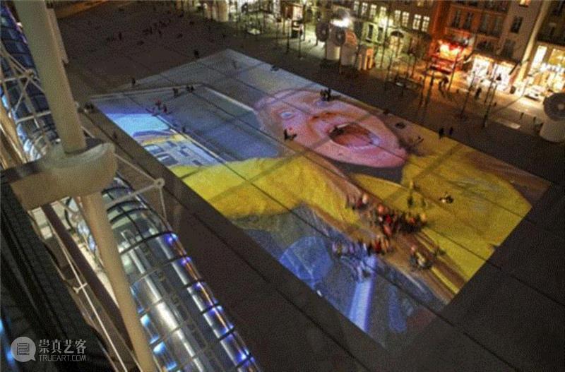 ▲ 皮皮洛蒂·瑞斯特（Pipilotti Rist），《天空之下》（Under the Sky），2