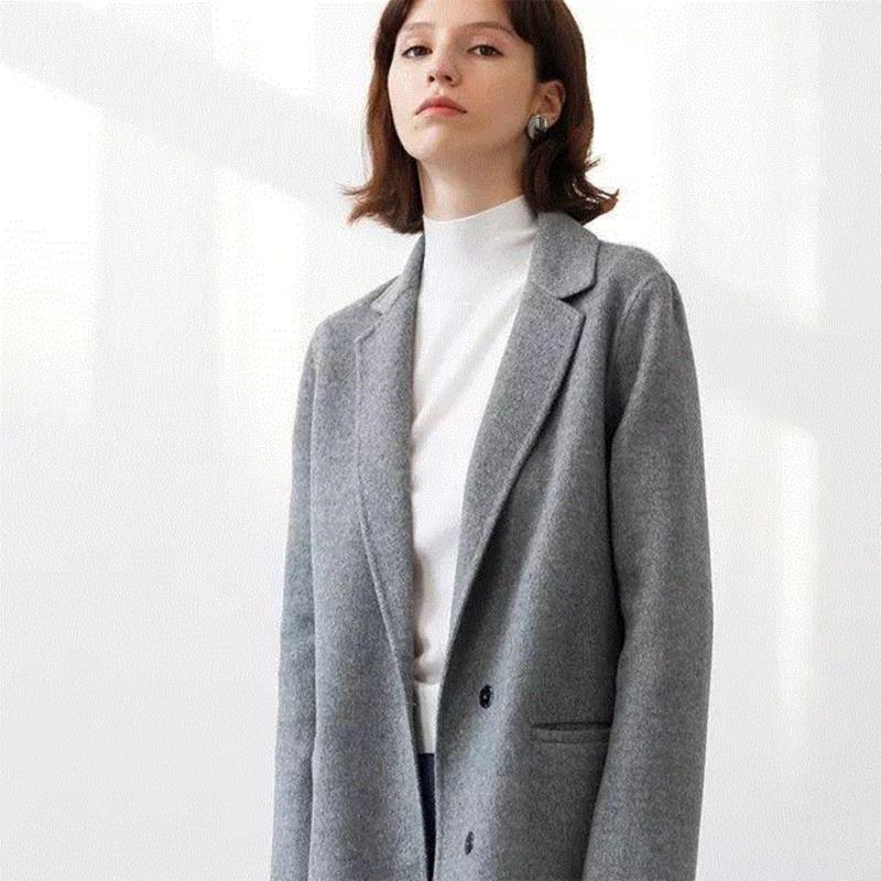 版型合身，是simple pieces每一件衣服的设计核心。,这些衣服不挑身材，谁穿都好看,衣服,身材,身高,羊毛,模特,尺码,查看,大衣,体重,pieces