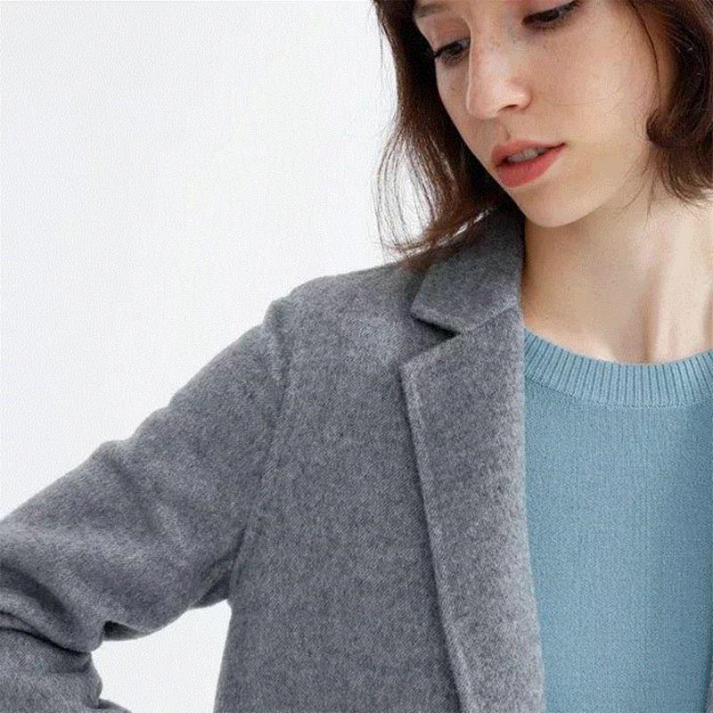 优雅灰色，带有高级感，无论搭配浅色或深色的内搭，都很时髦。,这些衣服不挑身材，谁穿都好看,衣服,身材,身高,羊毛,模特,尺码,查看,大衣,体重,pieces