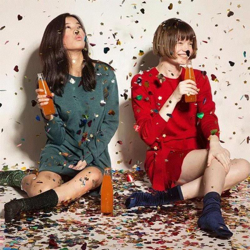 红、绿两种配色，既出挑，又不会过分张扬，十分时髦。,这些衣服不挑身材，谁穿都好看,衣服,身材,身高,羊毛,模特,尺码,查看,大衣,体重,pieces