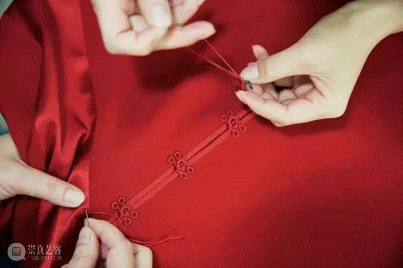 理想之“源”：传统衣冠是一种信仰,衣冠,信仰,李允中,品牌,衣服,服装,Blanc,Chine,旗袍,南怀瑾